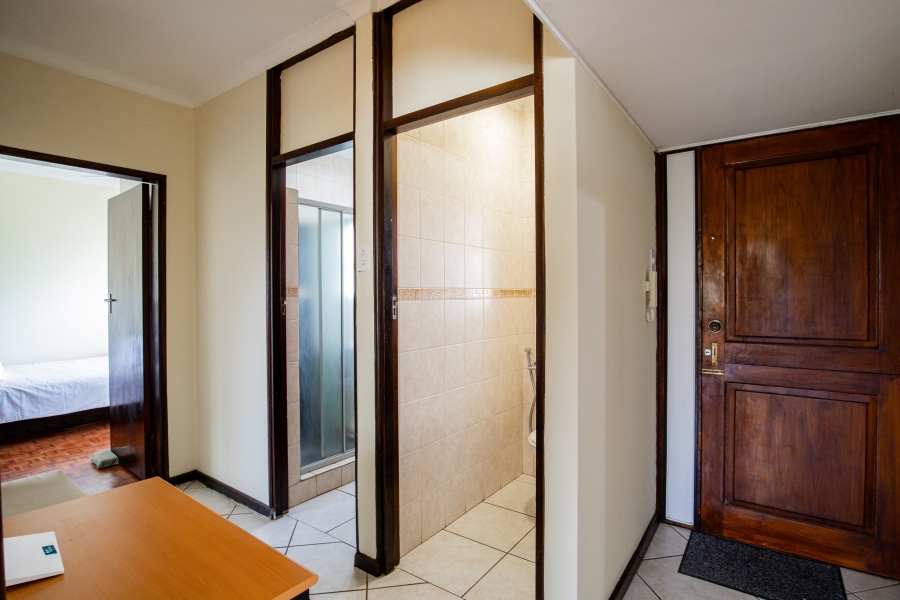 To Let 2 Bedroom Property for Rent in Claremont Western Cape